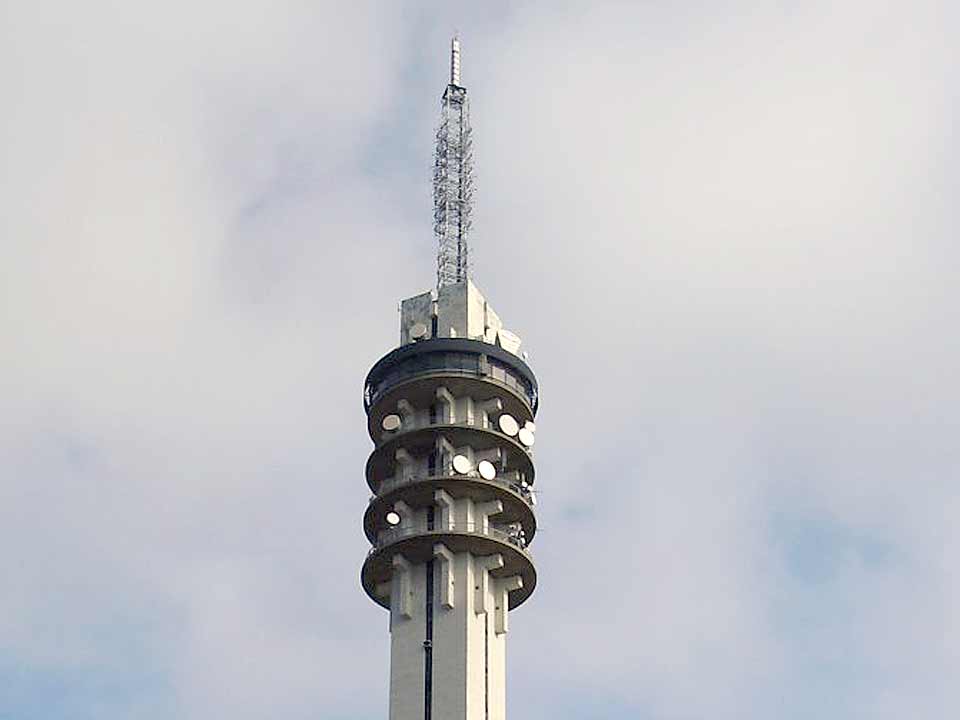 KPN toren onderhouden door bouwbedrijf aannemer manten hilversum